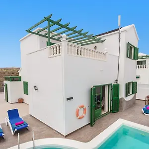 https://villa-oro-by-villa-plus.puertodelcarmen-hotels.org
