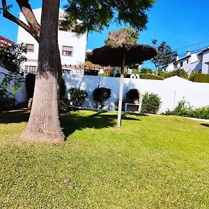 https://apartamentos-don-daniel-benalmadena.hotelsinnerja.org
