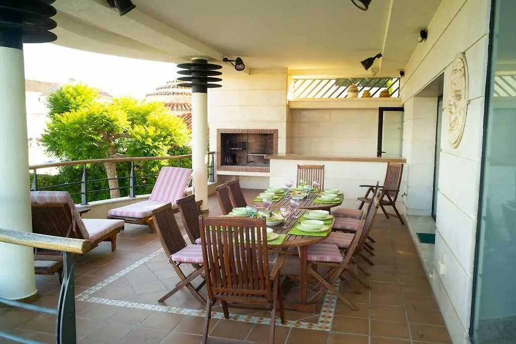 Beachside Villa In Puerto Marina, Benalmadena 0*,